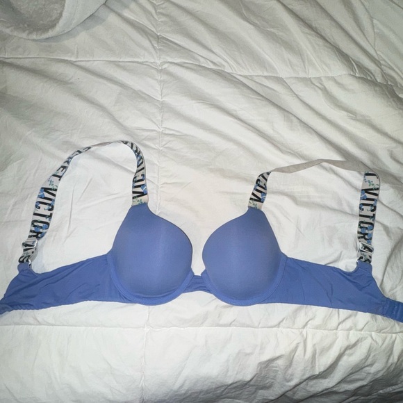 Victoria’s Secret tshirt push up bra - Picture 1 of 3